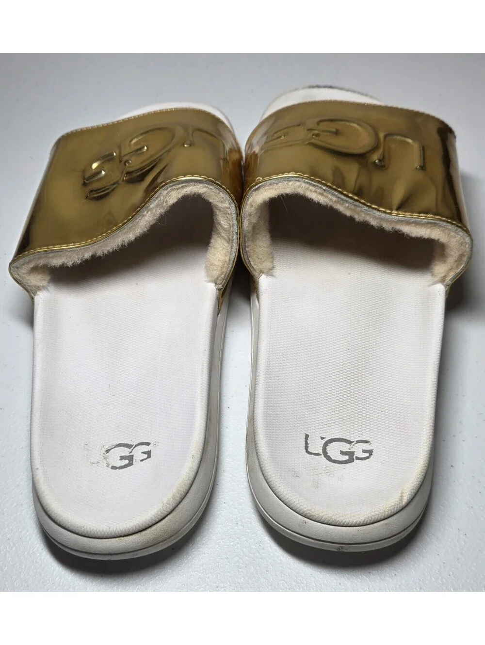 UGG Xavier Graphic Logo Slide Metallic Gold Wool Lined Mens US 14